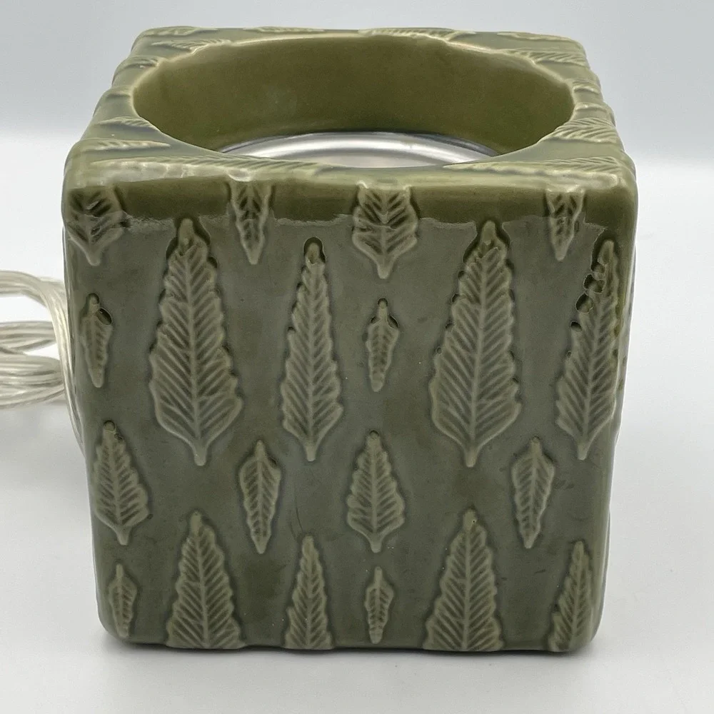 Yankee Candle Electric Wax Melt Warmer Green Embossed Leaf‎ 2000s Ceramic 5